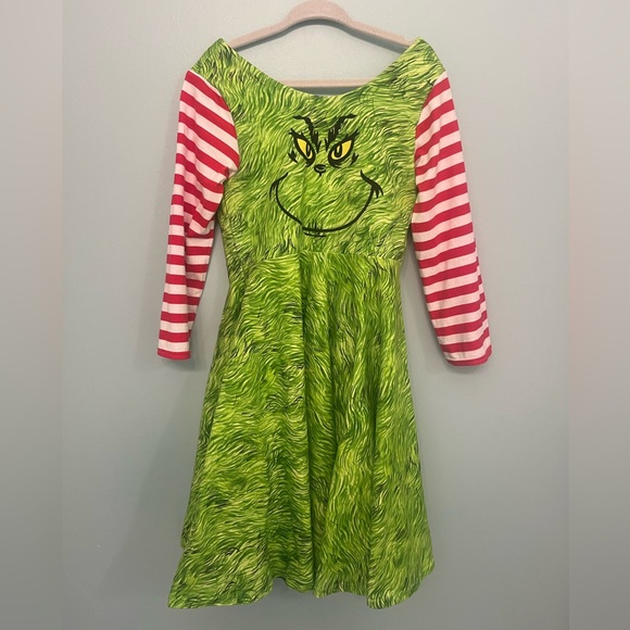 Girls’ Kelly Ellis Designs Grinch Tunic - Size 6 - Picture 2 of 3